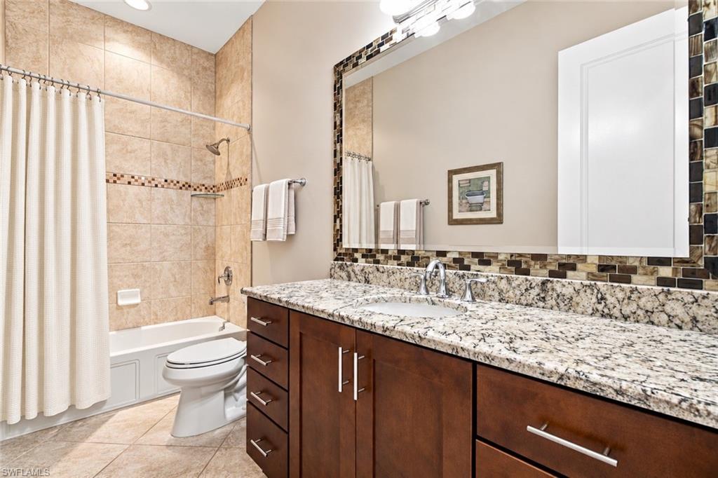 4395 Raffia Palm Cir Property Photo 18