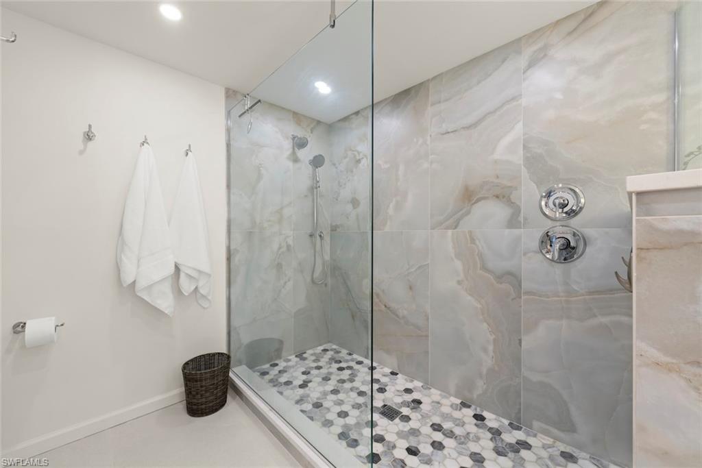 6216 Bellerive Ave 1702 Property Photo 17