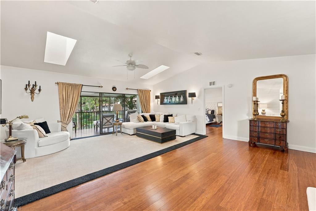 226036767 Property Photo 30
