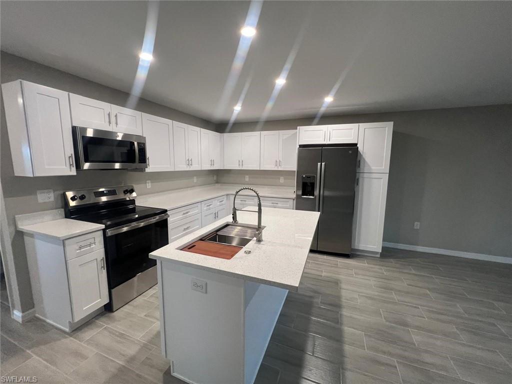1124 Eisenhower Blvd Property Photo 4