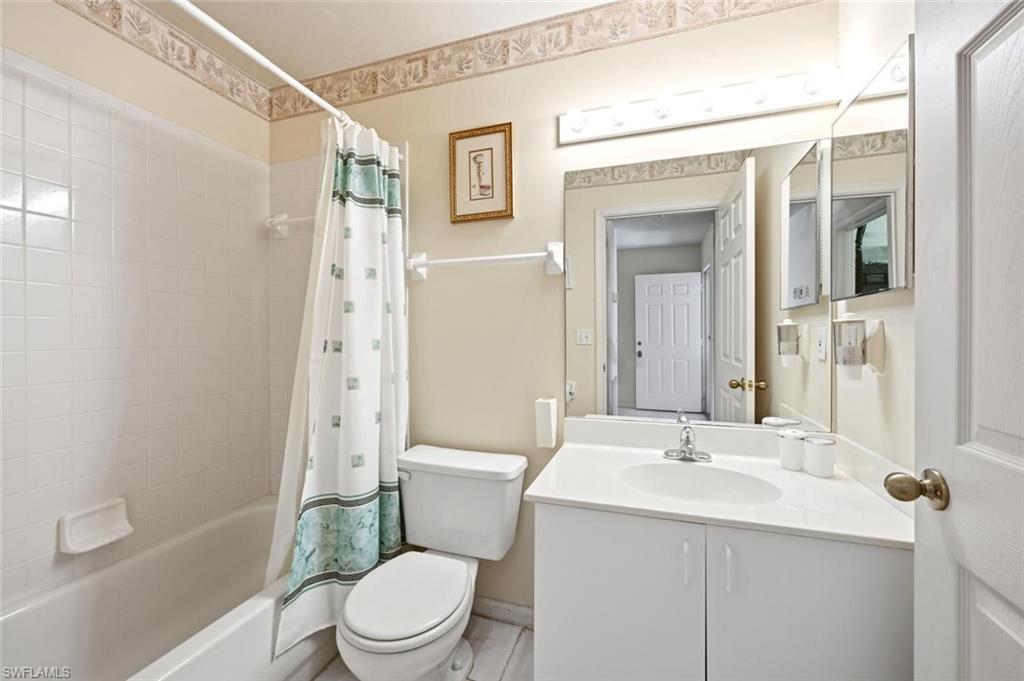 575 Saratoga Cir 204 Property Photo 12