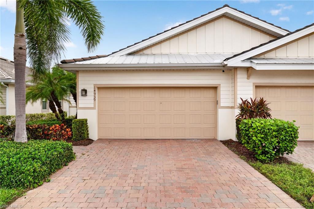 14939 Edgewater CIR Property Photo 1