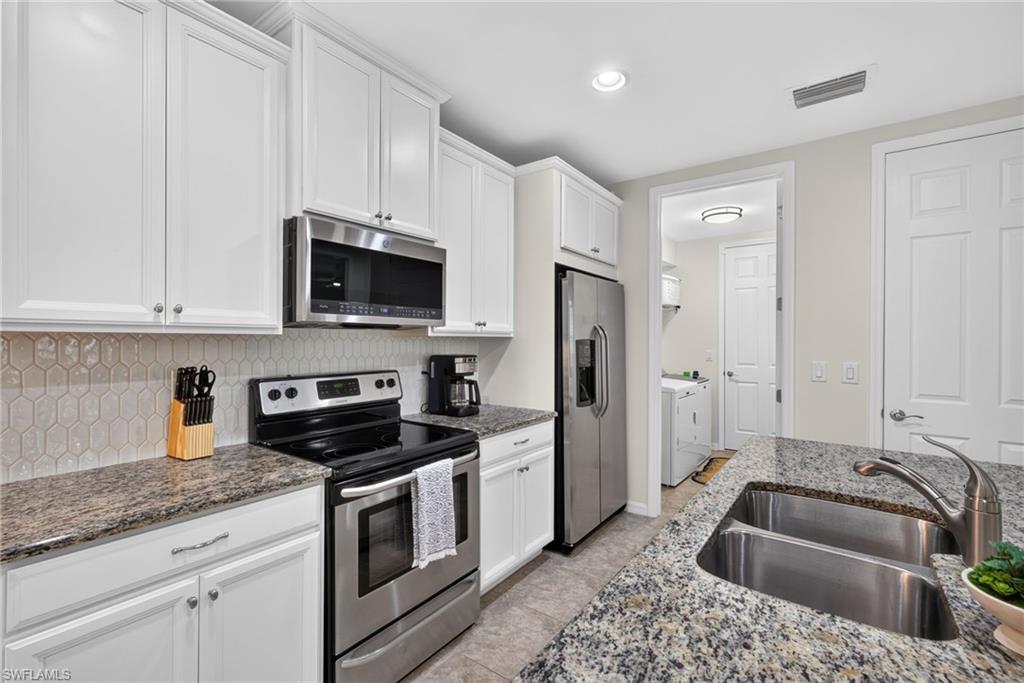 14939 Edgewater Cir Property Photo 11
