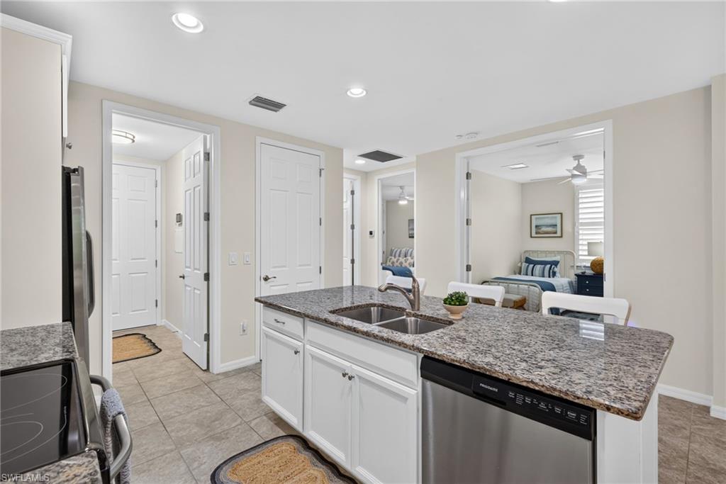 14939 Edgewater Cir Property Photo 13