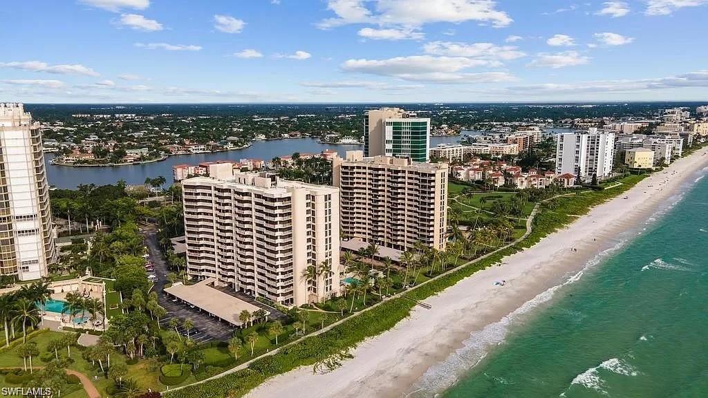 4001 Gulf Shore Blvd N 305 Property Photo 23