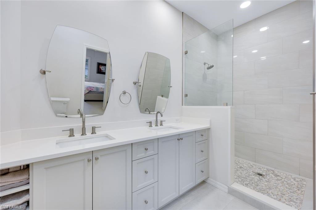 6914 Satinleaf Rd N 204 Property Photo 22
