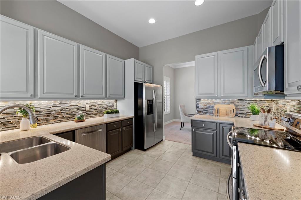 24797 Hollybrier Ln Property Photo 17