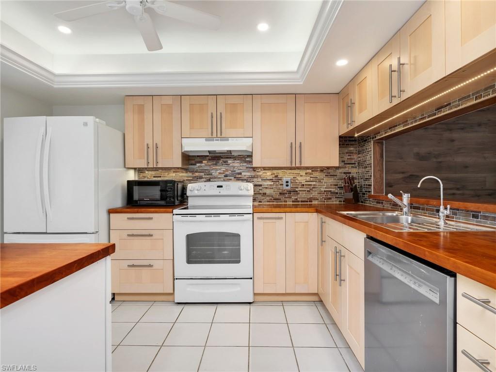 1600 Misty Pines CIR 303 Property Photo 1