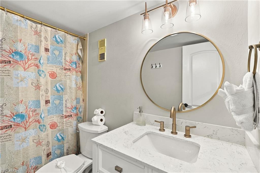 320 Seaview Ct 602 Property Photo 21