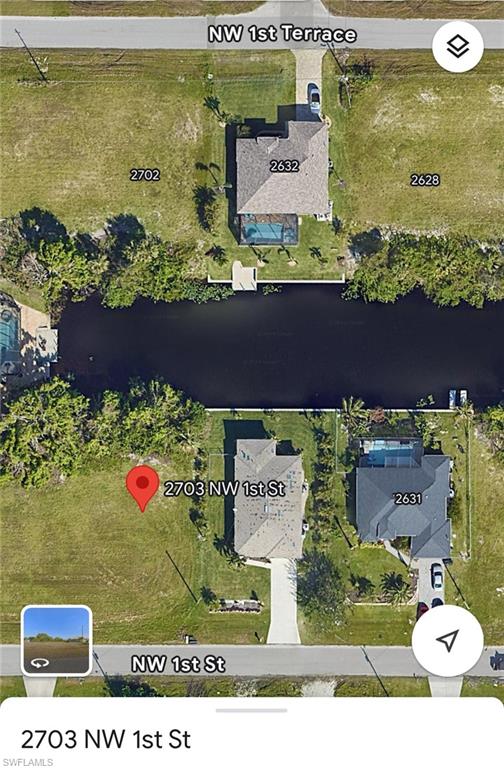 2703 1st St Property Photo 4