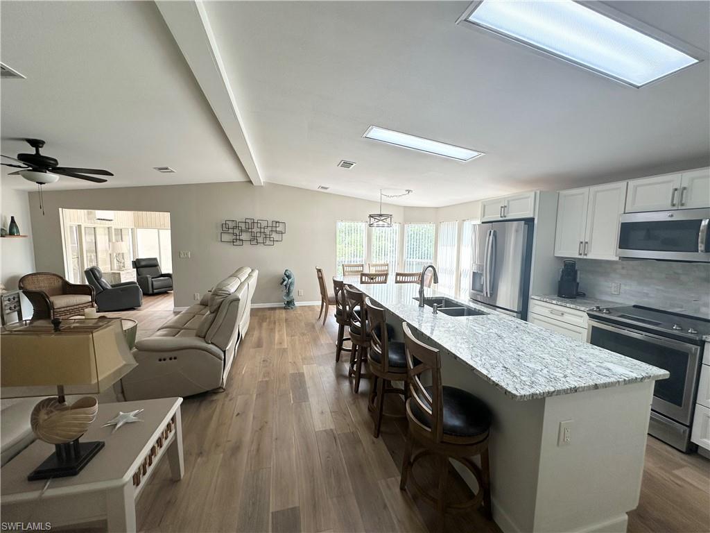 17611 Canal Cove Ct Property Photo 21
