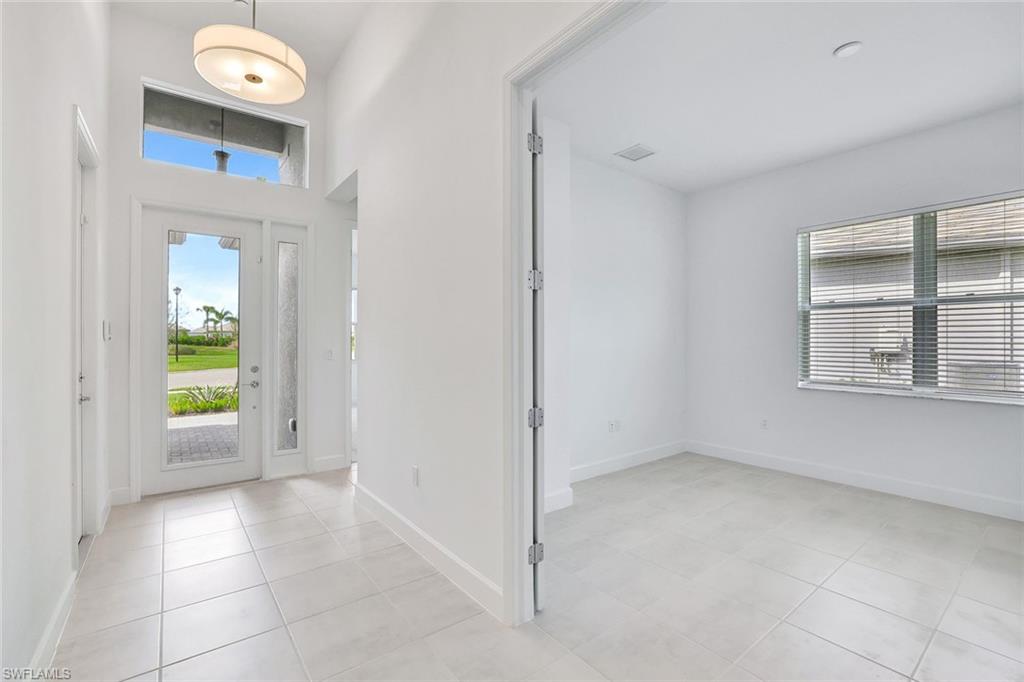 12444 Violet Ln Property Photo 3