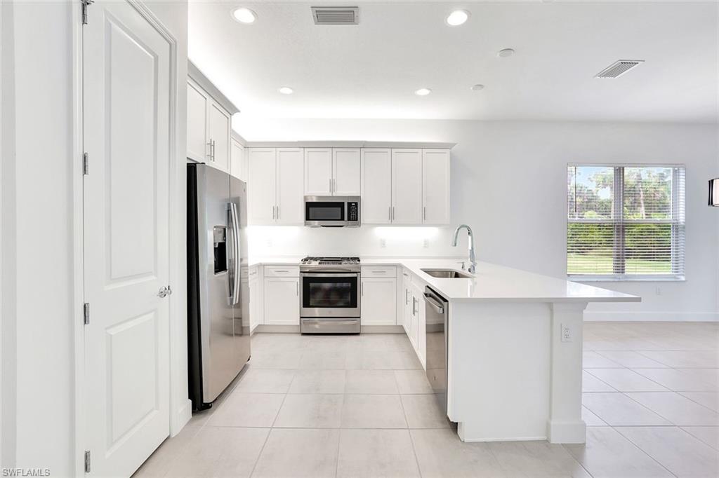 12444 Violet Ln Property Photo 10