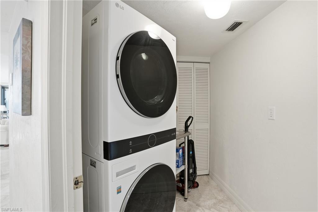 4753 Estero Blvd 502 Property Photo 25