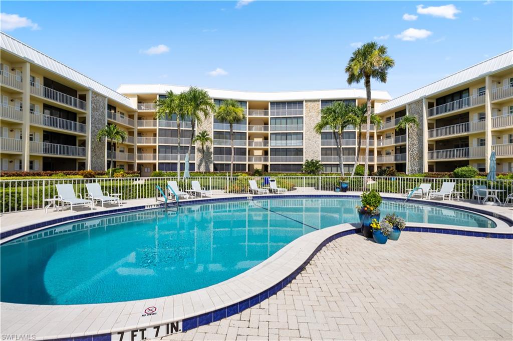 3000 Gulf Shore BLVD N 104 Property Photo 1