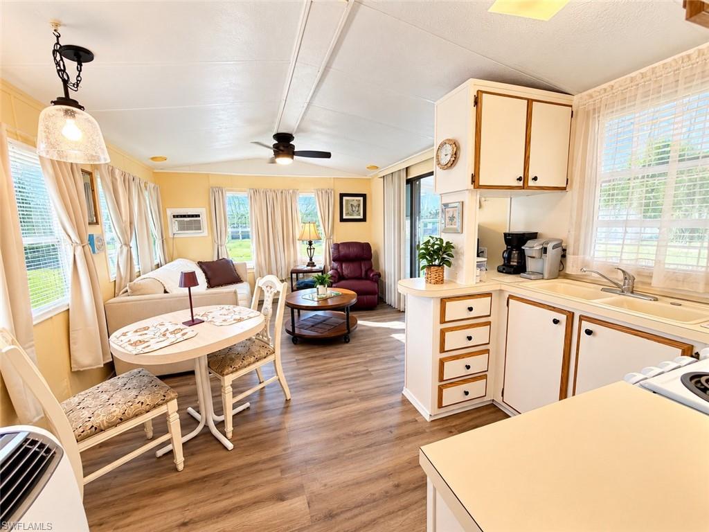 11 Zircon Dr Property Photo 6