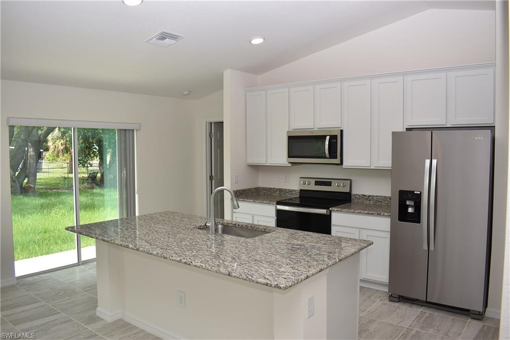 4436 Adelaide Ave Property Photo 3