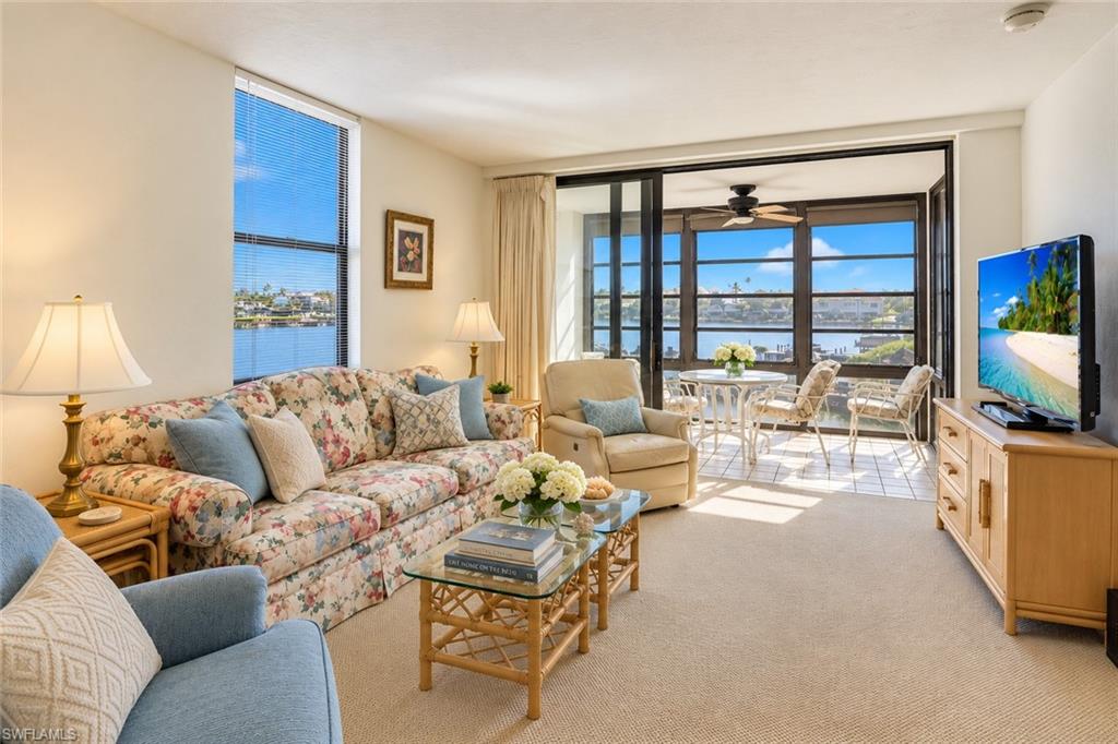 271 Southbay Dr 240 Property Photo 4
