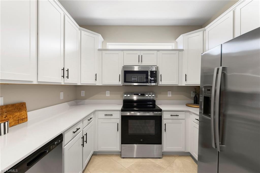 2340 Dragonfruit Way Property Photo 8