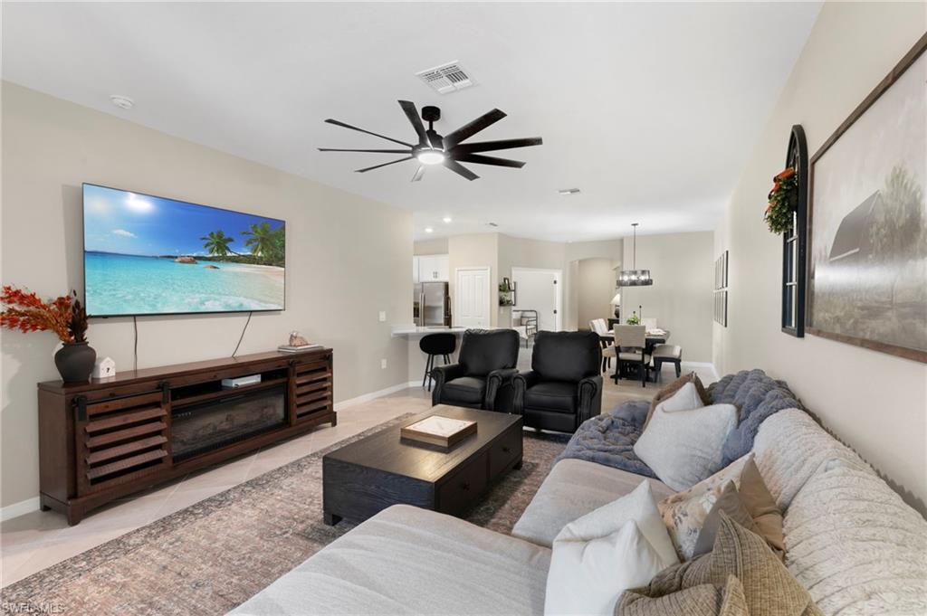 2340 Dragonfruit Way Property Photo 13
