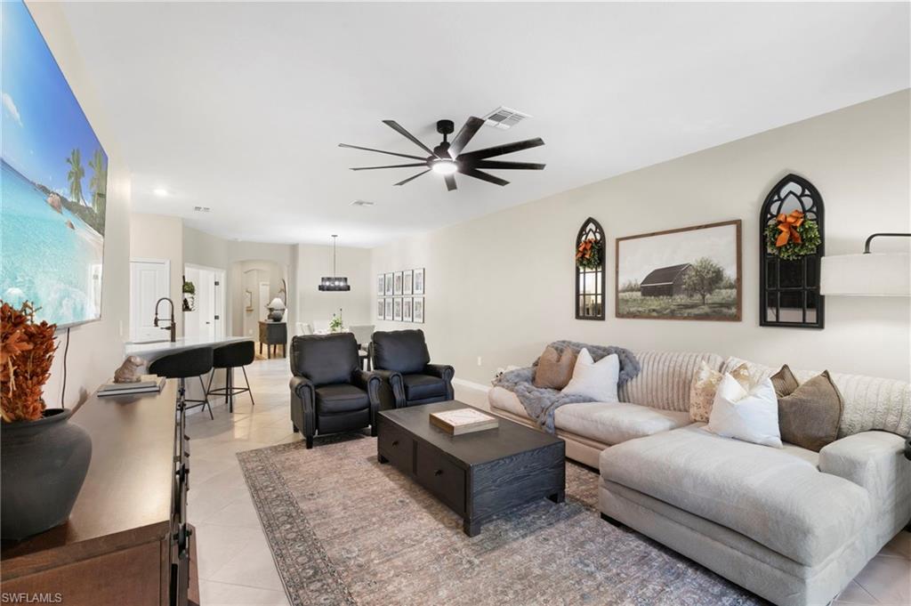2340 Dragonfruit Way Property Photo 14