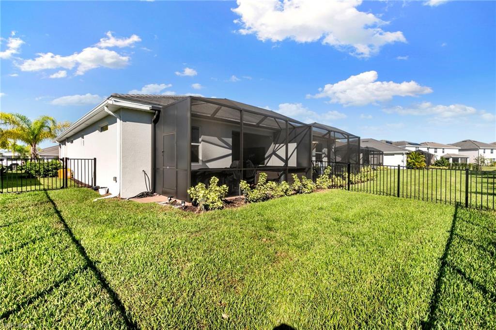 2340 Dragonfruit Way Property Photo 25