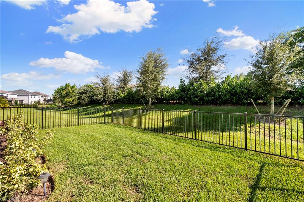 2340 Dragonfruit Way Property Photo 26