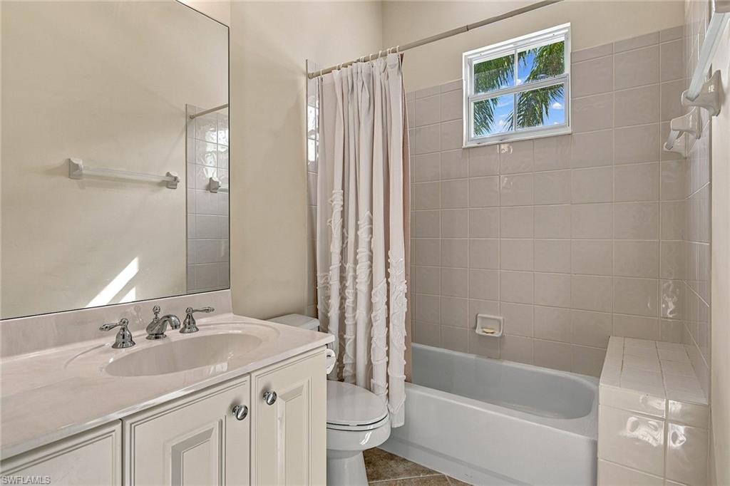 9086 Cascada Way 202 Property Photo 17