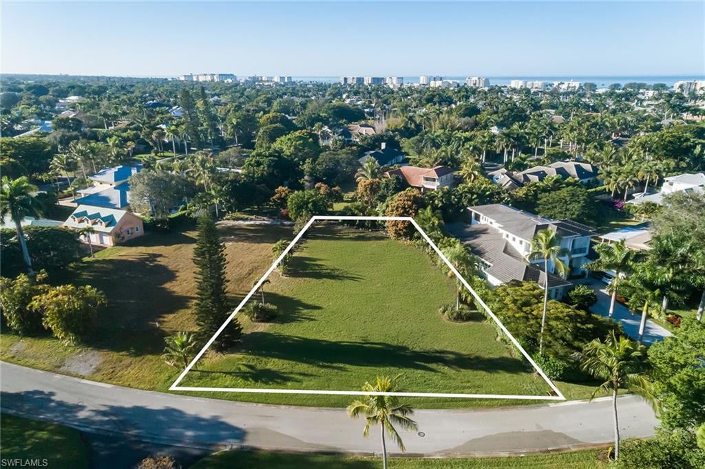 700 Bow Line Dr Property Photo 3