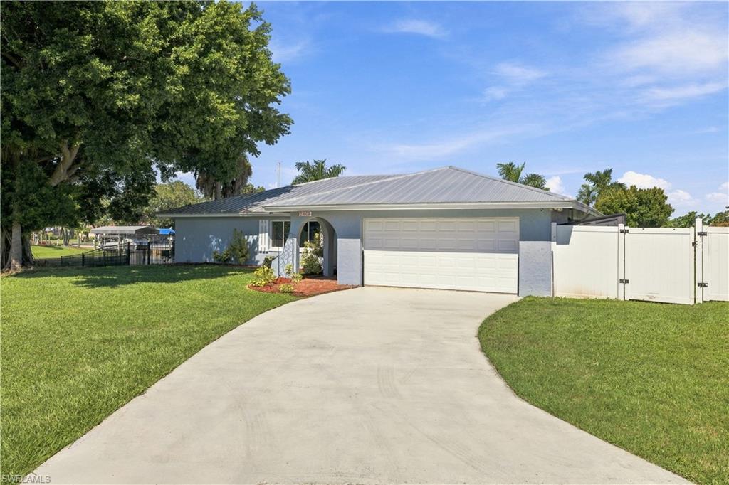 13518 Island Rd Property Photo 2