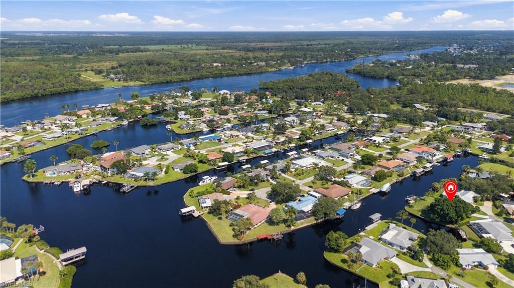 13518 Island Rd Property Photo 6