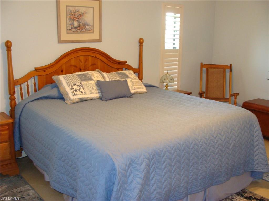 4802 Lakewood Blvd Property Photo 7