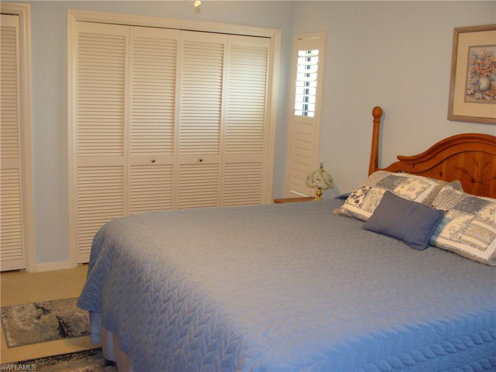 4802 Lakewood Blvd Property Photo 8