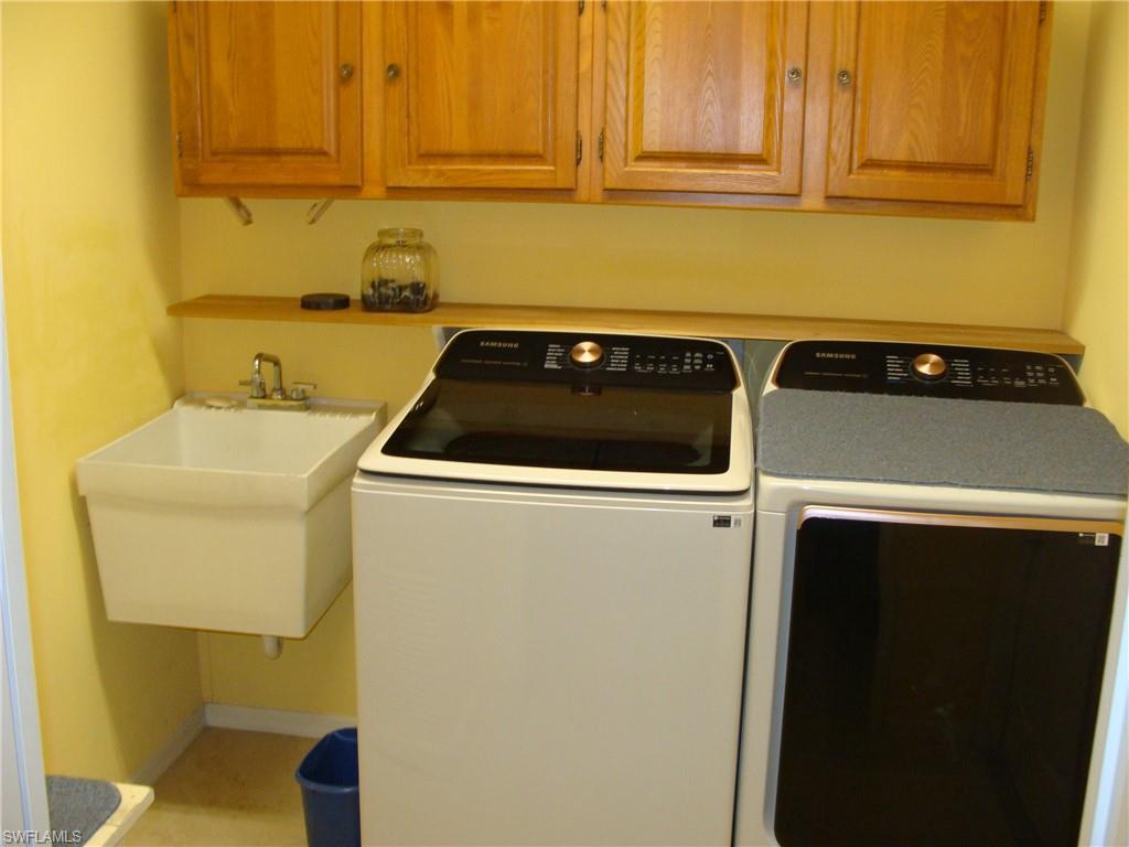 4802 Lakewood Blvd Property Photo 14