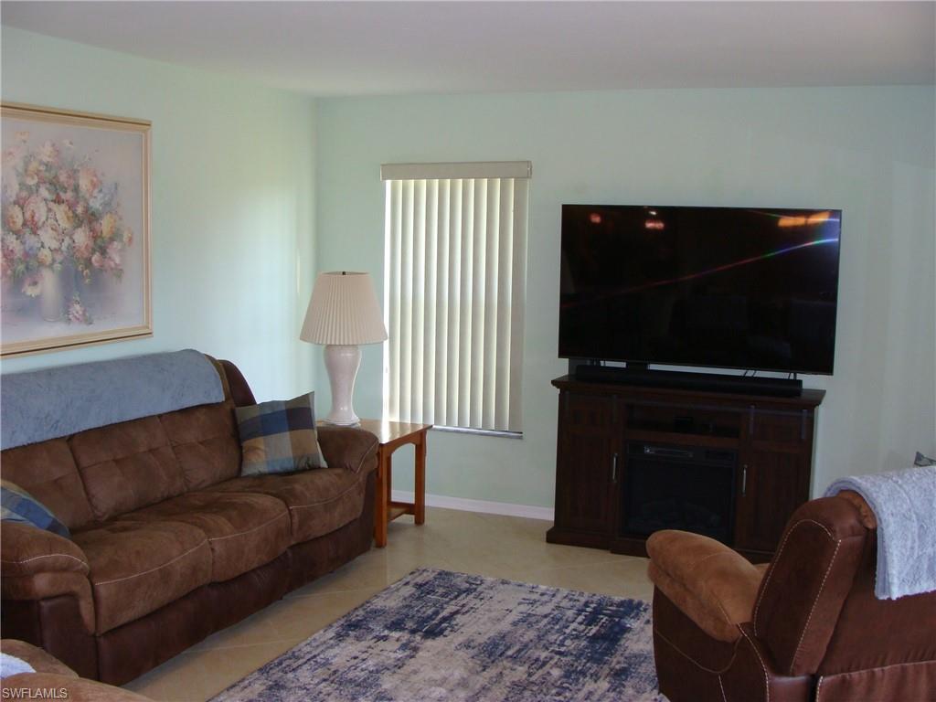 4802 Lakewood Blvd Property Photo 18