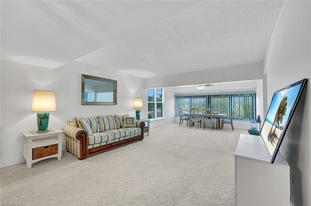 955 Palm View Dr 307 Property Photo 6