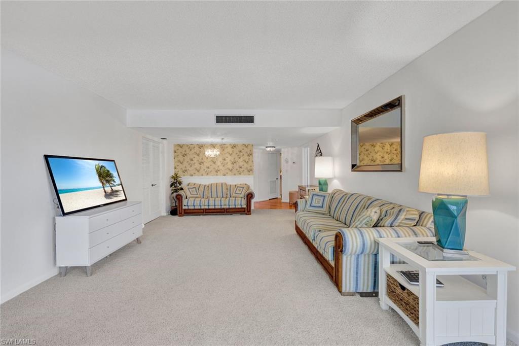 955 Palm View Dr 307 Property Photo 8