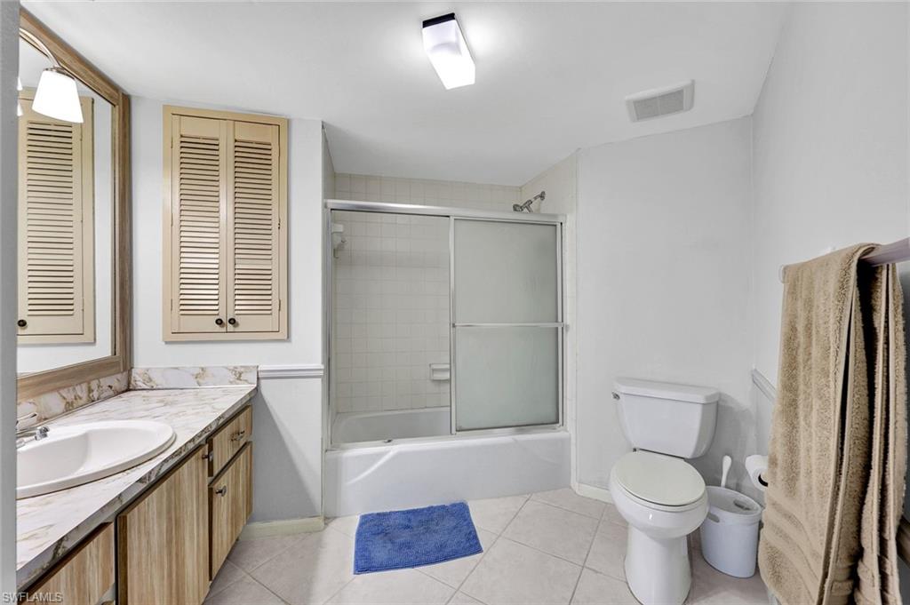 955 Palm View Dr 307 Property Photo 13