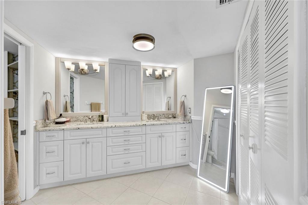 955 Palm View Dr 307 Property Photo 17