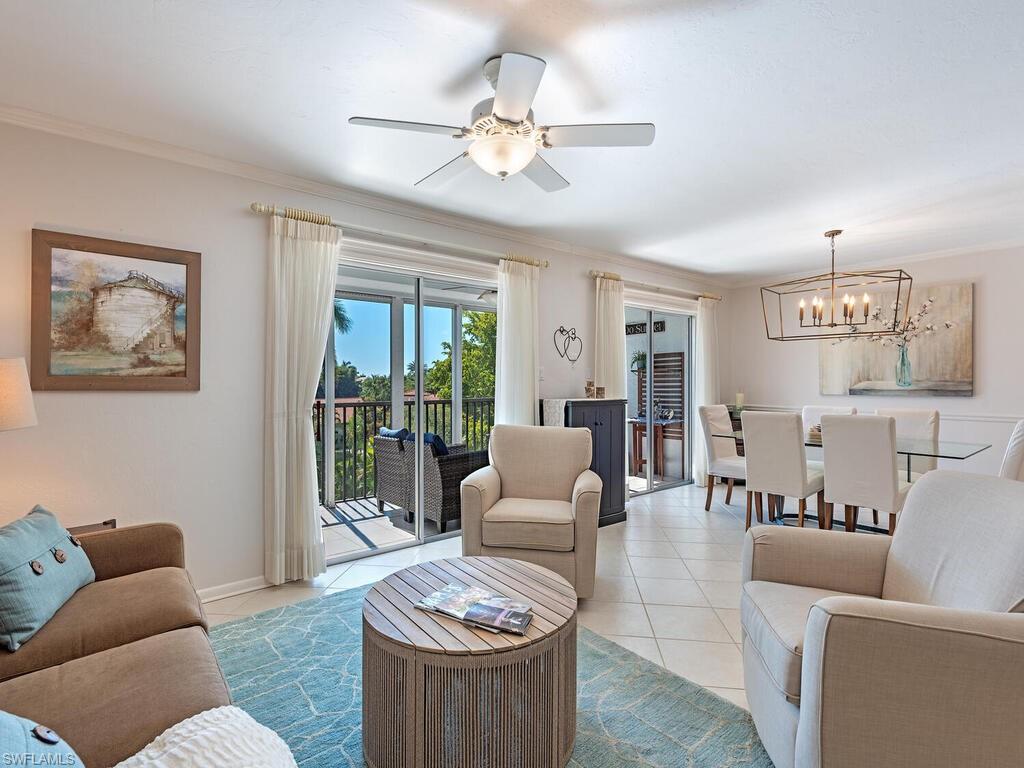 555 Park Shore Dr B411 Property Photo 2