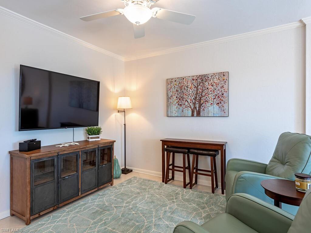 555 Park Shore Dr B411 Property Photo 5