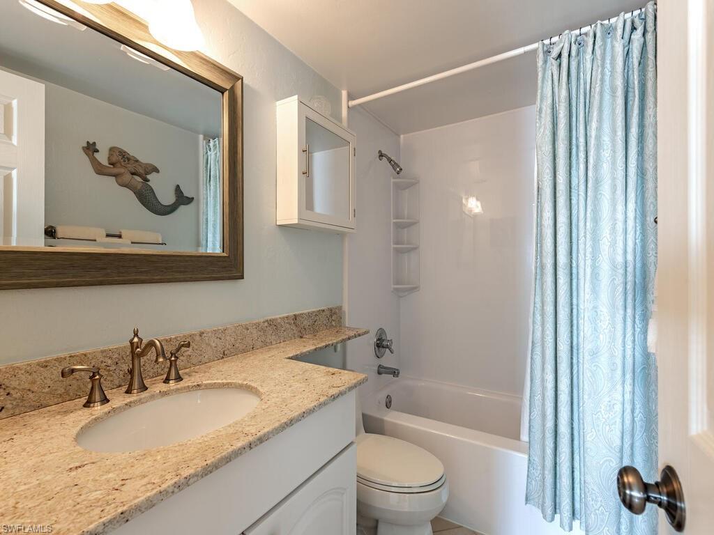 555 Park Shore Dr B411 Property Photo 10