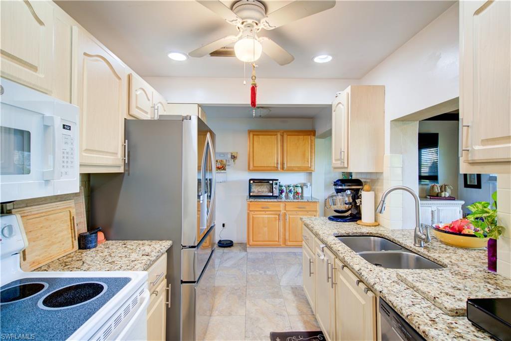 1037 Forest Lakes Dr 8d Property Photo 14