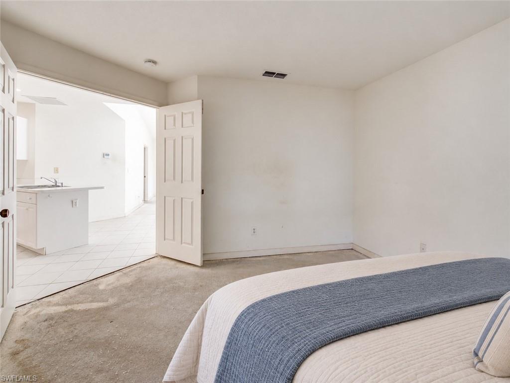 12347 Londonderry Ln Property Photo 13