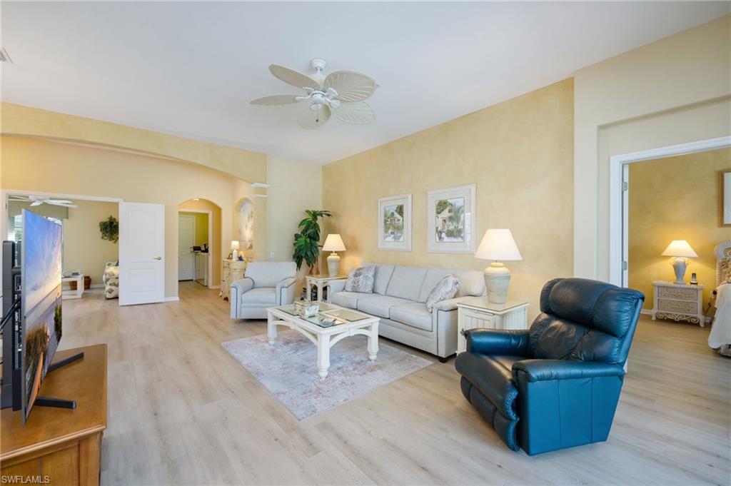9270 Spring Run Blvd Property Photo 4
