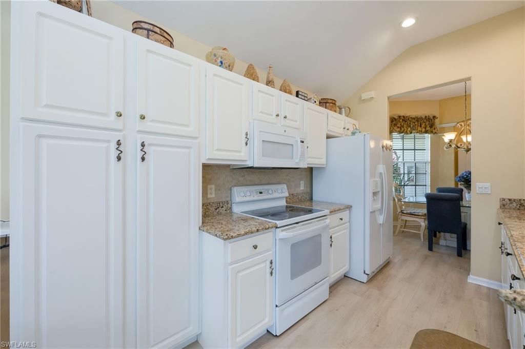 9270 Spring Run Blvd Property Photo 7