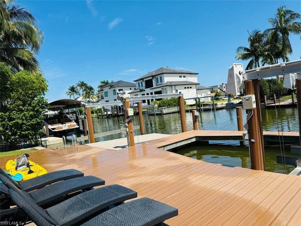 437 Trade Winds Ave Property Photo 32