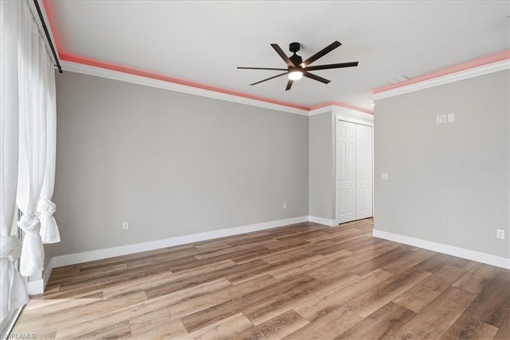 1116 Thompson Ave Property Photo 28