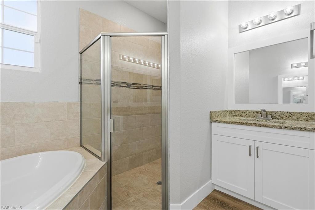 1116 Thompson Ave Property Photo 33