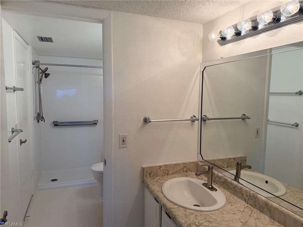 1624 Pine Valley Dr 319 Property Photo 9